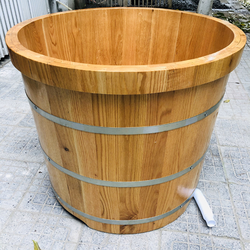 Có nên sử dụng thùng tắm từ gỗ Pơ mu không?