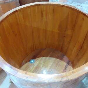 Bồn tắm gỗ sồi ngâm thuốc