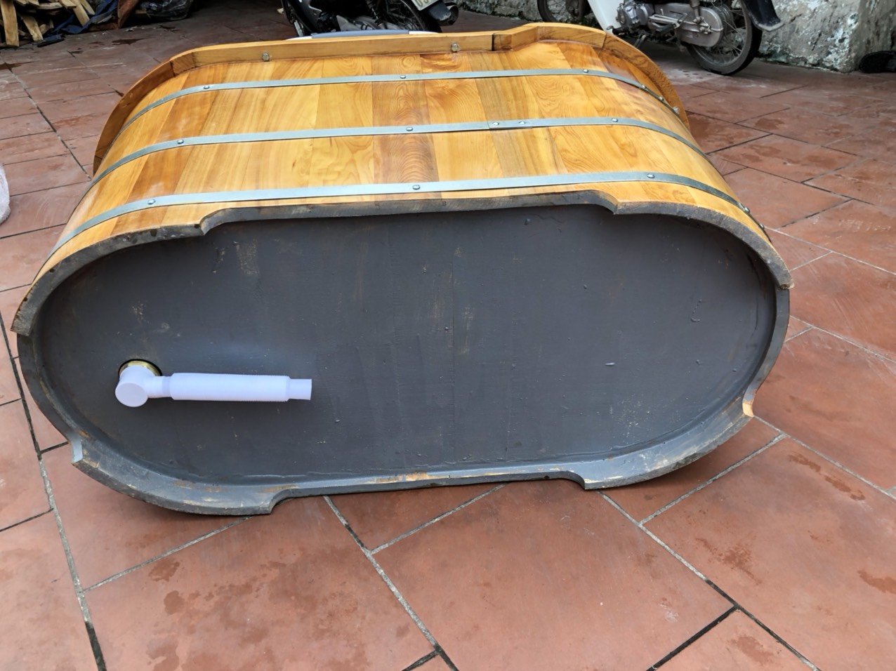 bồn tắm gỗ thanh lý